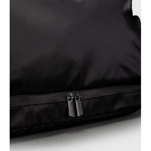 Venum Essential Sports Bags - Black