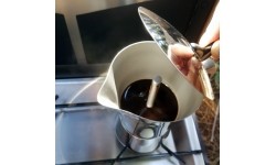 Kawiarka Mokka Ekspres do kawy ze stali nierdzewnej BasicNature - na 6 filiżanek