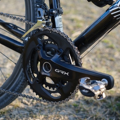 Przedni mechanizm korbowy Shimano GRX FC-RX600-11 // 2x11-biegowy, 46/30T, 172,5 mm