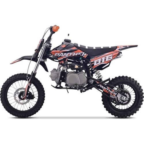 Kopia pojazdu PANTHER 110CC z zielonym silnikiem spalinowym
