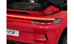 Pojazd elektryczny Porsche 911 GT3, czerwony