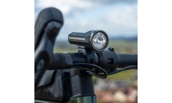 Przednia lampka Sigma Aura 90 USB