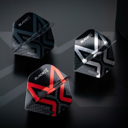 Lotki Winmau Blade X Prism Delta, metaliczny czarny/czerwony